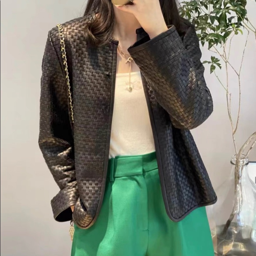 Women's hand knitted genuine leather casual round neck sheepskin coat